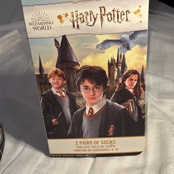 2/$30 Harry Potter box set 2 pairs of socks. Sz 4-10 cream  & pair burgundy - Picture 2 of 5
